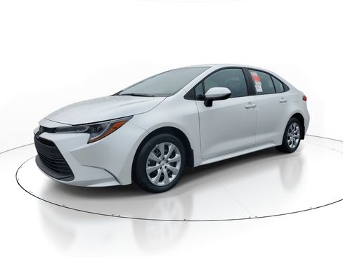 New 2026 Toyota Corolla LE image 3