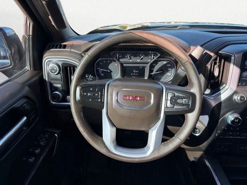 Used 2019 GMC Sierra 1500 SLT image 18