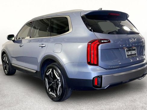 Used 2025 Kia Telluride S FWD image 14