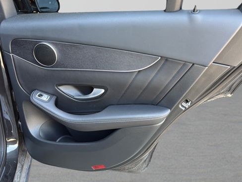Used 2022 Mercedes-Benz GLC 300 4MATIC image 27