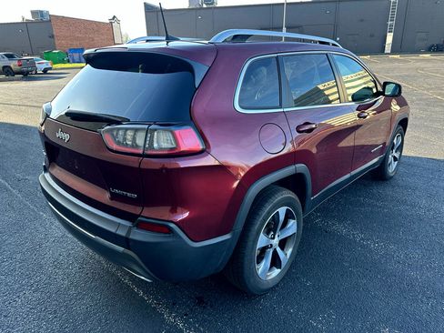 Used 2019 Jeep Cherokee Limited image 5