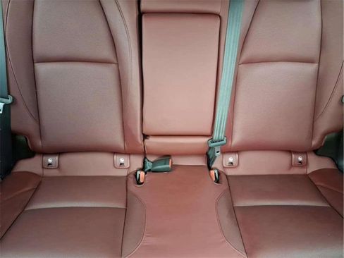 Used 2024 MAZDA MAZDA3 s image 17