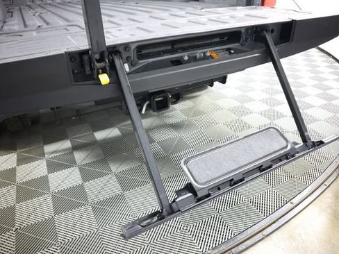 Certified 2025 Ford F450 Platinum w/ FX4 Off-Road Package image 42