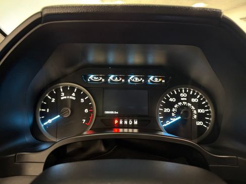 Used 2018 Ford F150 XLT w/ Equipment Group 302A Luxury AWD/4WD image 16