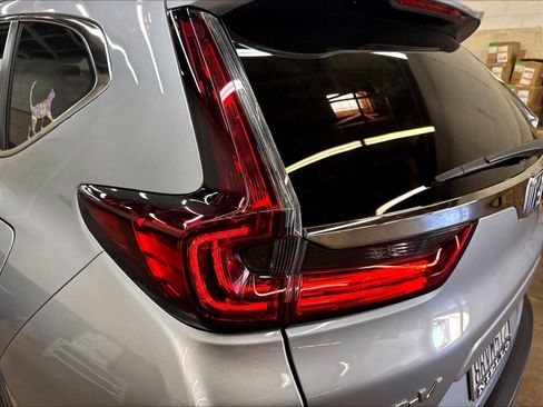 Used 2020 Honda CR-V Touring image 31