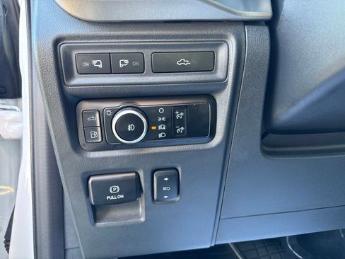 Used 2024 Ford F150 Lariat w/ Equipment Group 502A High AWD/4WD image 20