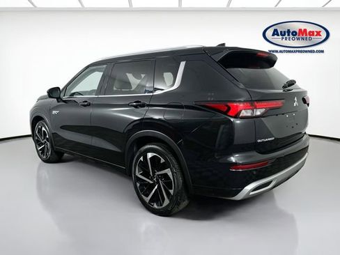 Used 2023 Mitsubishi Outlander SEL AWD/4WD image 6