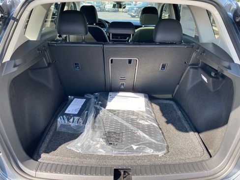 New 2025 Volkswagen Taos SE image 65