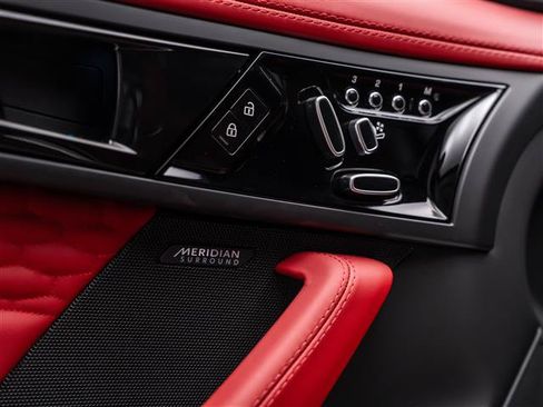 Used 2024 Jaguar F-TYPE R AWD/4WD image 24
