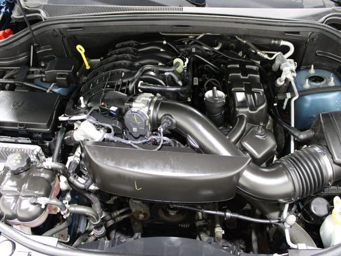 Used 2025 Dodge Durango GT AWD/4WD image 41