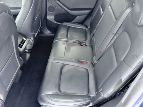 Used 2023 Tesla Model Y Long Range image 41