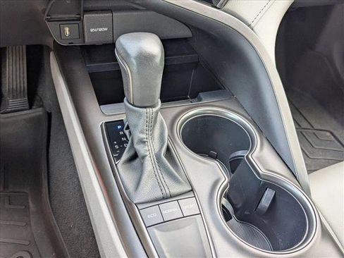 Used 2023 Toyota Camry SE FWD image 13