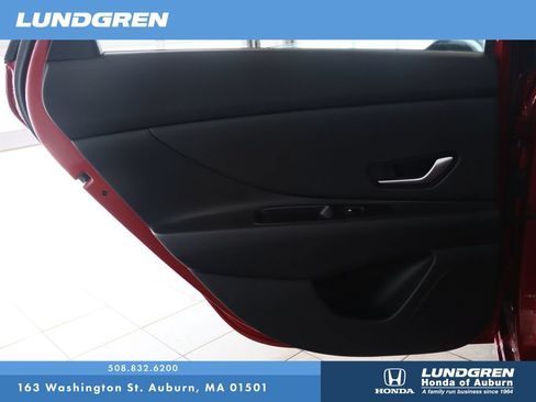Used 2023 Hyundai Elantra Limited w/ Cargo Package FWD image 14
