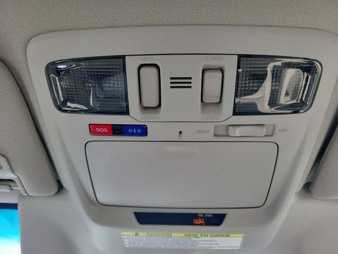 Used 2018 Subaru Legacy 2.5i Limited AWD/4WD image 22