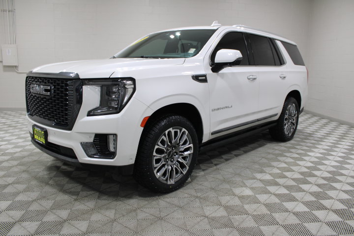 Used 2023 GMC Yukon Denali Ultimate AWD/4WD image 8