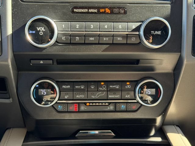 Used 2018 Ford Expedition Max XLT w/ Equipment Group 202A AWD/4WD image 13