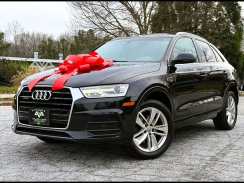 Used 2016 Audi Q3 2.0T Premium Plus w/ Technology Package image 2
