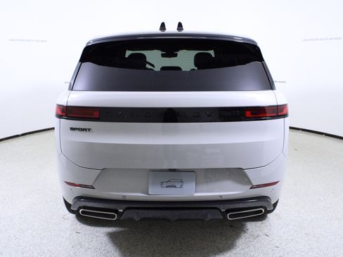 New 2026 Land Rover Range Rover Sport Dynamic SE AWD/4WD image 6