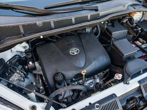 Certified 2017 Toyota Sienna XLE w/ XLE Navigation Package image 30