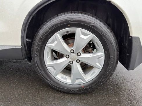 Used 2015 Subaru Forester 2.5i Limited image 29