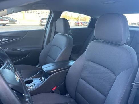 Used 2023 Chevrolet Malibu LT image 11