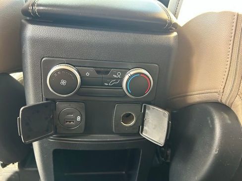 Used 2021 Ford Explorer XLT w/ Equipment Group 202A AWD/4WD image 21