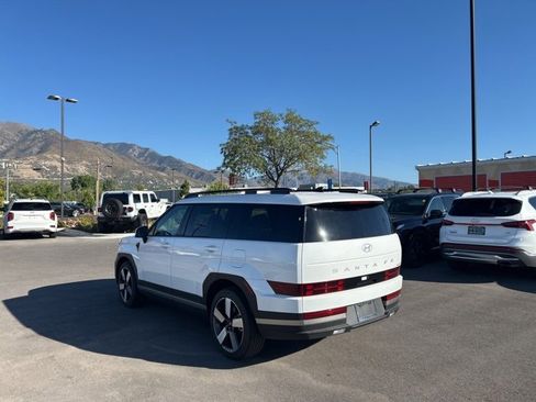 Used 2025 Hyundai Santa Fe Limited image 7