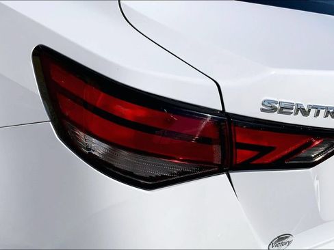Used 2024 Nissan Sentra SV FWD image 28
