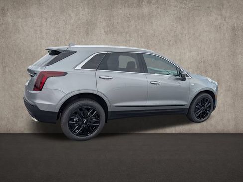 New 2026 Cadillac XT5 Luxury w/ LPO, ONYX Package AWD/4WD image 8