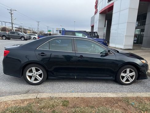 Used 2013 Toyota Camry SE image 6