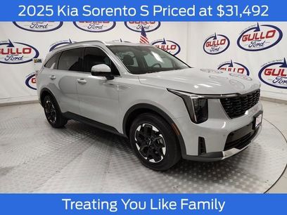Used 2025 Kia Sorento S