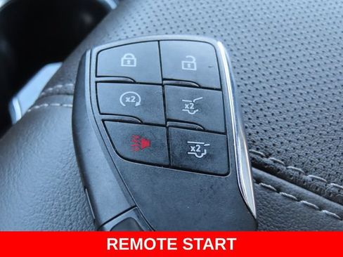 Used 2025 GMC Yukon Elevation AWD/4WD image 40