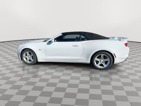 Certified 2020 Chevrolet Camaro LT image 6