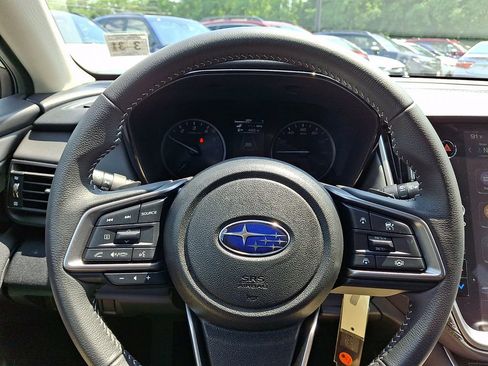 Certified 2025 Subaru Outback Premium AWD/4WD image 18