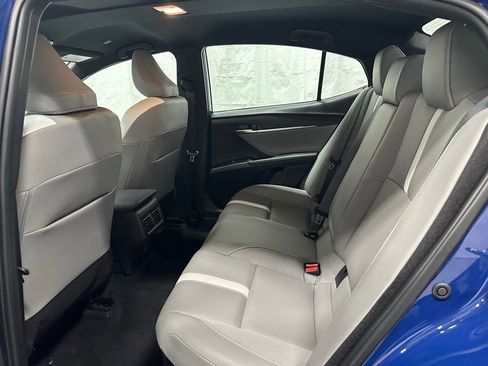 Used 2025 Toyota Camry SE image 48