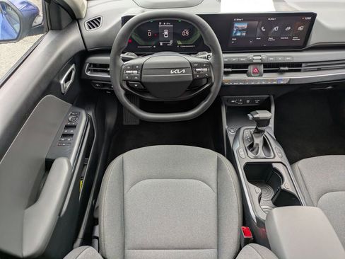 Used 2025 Kia K4 FWD image 15