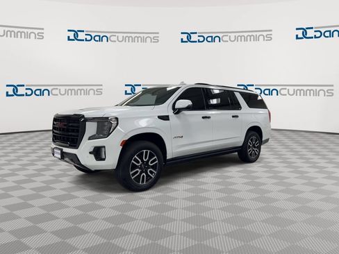 Used 2022 GMC Yukon XL AT4 AWD/4WD image 4
