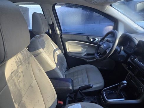 Used 2020 Ford EcoSport Titanium image 2