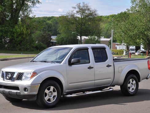 Used 2008 Nissan Frontier SE w/ SE Value Truck Pkg RWD image 1