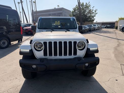 Used 2021 Jeep Wrangler Unlimited Sahara AWD/4WD image 8