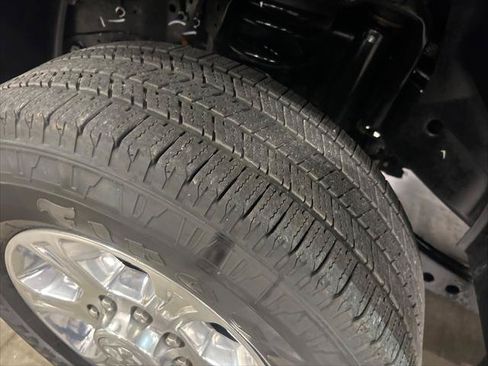 Certified 2026 RAM 2500 Big Horn AWD/4WD image 40
