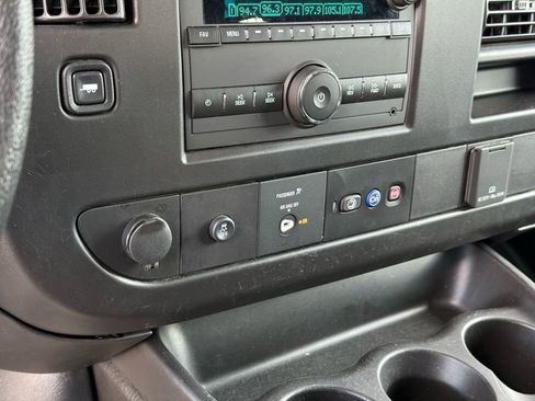 Used 2024 GMC Savana 2500 w/ Driver Convenience Package image 31