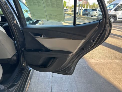 Used 2025 Toyota Camry SE image 29