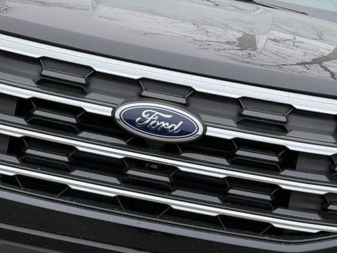 New 2026 Ford Explorer Active image 4
