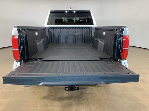 New 2026 Toyota Tacoma SR5 AWD/4WD image 11