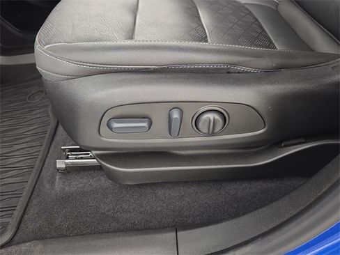 Certified 2023 Chevrolet Bolt LT w/ Infotainment Package image 17