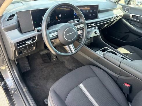 Used 2025 Hyundai Sonata SEL FWD image 24