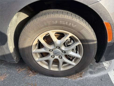 Used 2022 Chrysler Pacifica Touring-L image 12