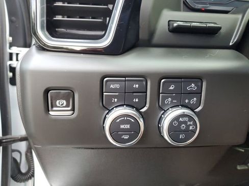 Used 2025 GMC Sierra 2500 Denali w/ Denali Reserve Package image 30