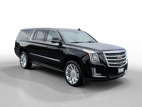 Used 2017 Cadillac Escalade ESV Platinum image 7